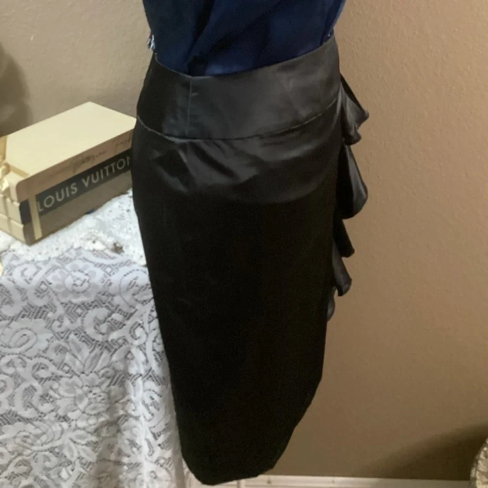 DALIA Collections RUFFLE BLACK SKIRT - Picture 1 of 10